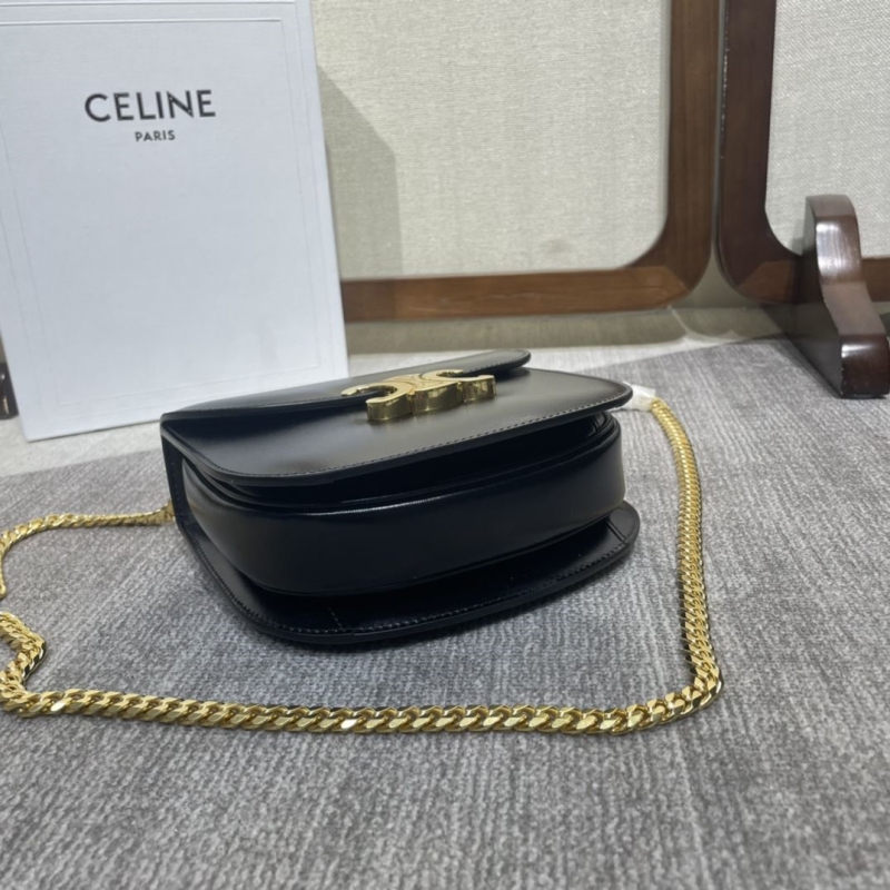 Ce1i*e triomphe bags